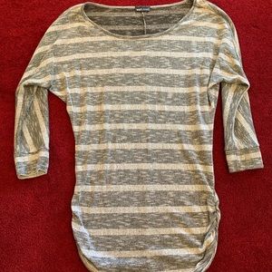 Stripped gray 3 quarter sleeved light shirt